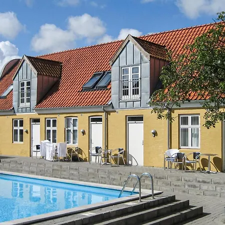 Apartment 2 Bedroom In Gudhjem